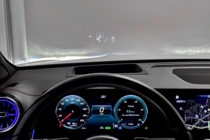 Mercedes EQB300 AMG Line 4Matic 7prs