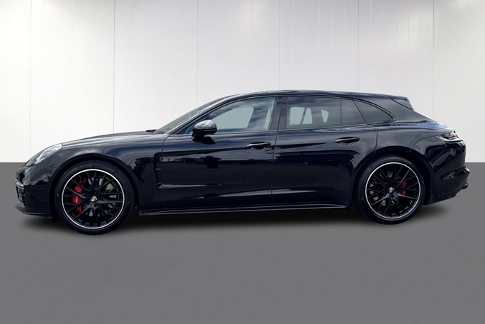 Porsche Panamera GTS Sport Turismo PDK