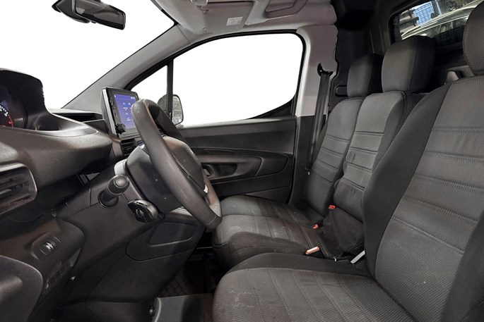 Peugeot Partner BlueHDi 100 L1V1 Plus Van