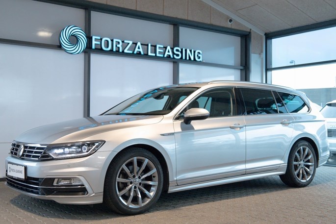 VW Passat TDi 190 R-line Variant DSG 4Motion Van