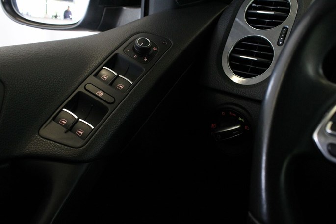 VW Tiguan TDi 184 R-line DSG 4M