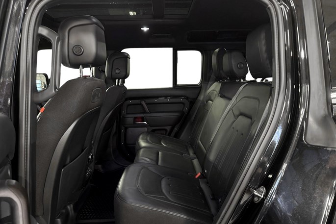 Land Rover Defender 110 P400 X-Dynamic HSE aut.