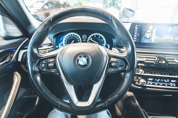 BMW 530d Touring Sport Line aut.