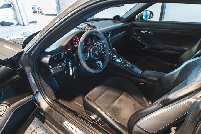 Porsche 911 Carrera GTS Coupé PDK