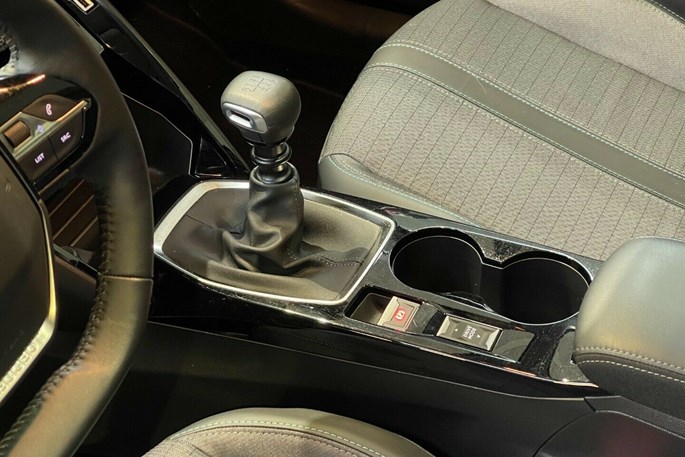 Peugeot 208 PT 100 Allure