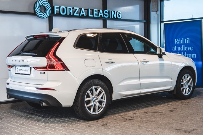 Volvo XC60 D4 190 Momentum aut. AWD Van