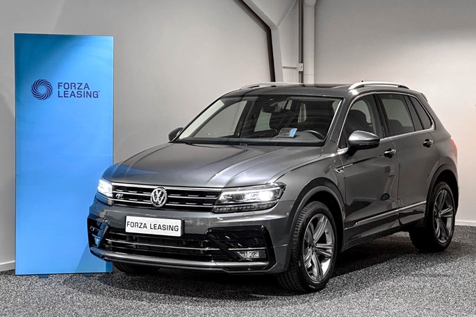 VW Tiguan TDi 240 R-line DSG 4Motion Van