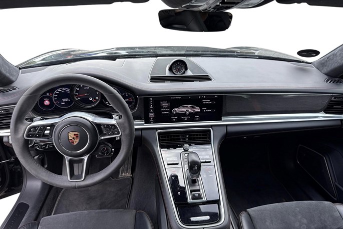 Porsche Panamera GTS Sport Turismo PDK