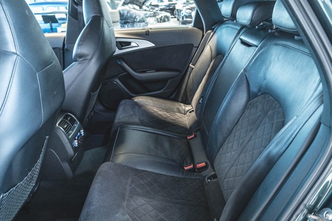 Audi S6 TFSi Avant quattro S-tr.