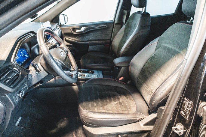 Ford Kuga PHEV ST-Line X CVT