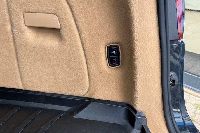 Porsche Cayenne Turbo Tiptr.