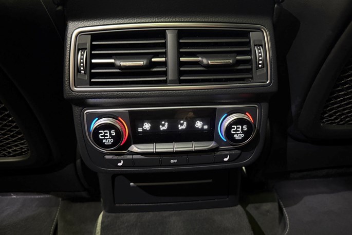 Audi SQ7 TDi quattro Tiptr. 7prs