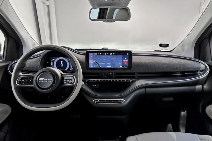 Fiat 500e la Prima Cabrio