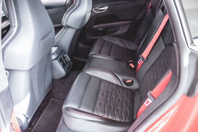 Audi RS e-tron GT quattro