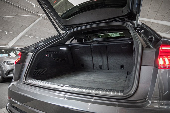 Audi Q8 TFSi S-line quattro Tiptr.