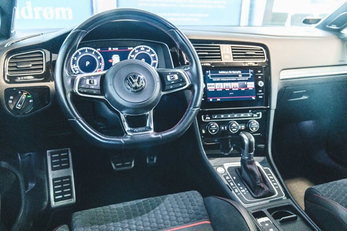VW Golf VII GTi Performance DSG
