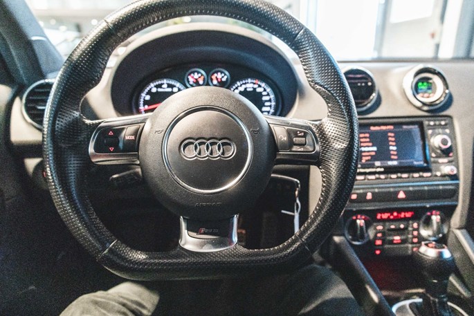 Audi RS3 TFSi Sportback quattro S-tr.