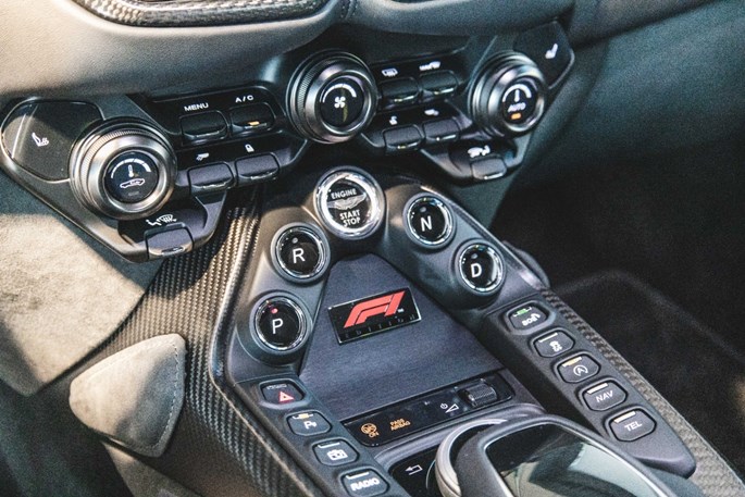 Aston Martin Vantage Coupé F1 Edition aut.