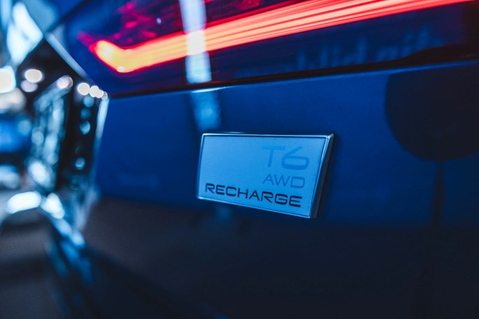 Volvo V60 T6 ReCharge Plus Dark aut. AWD