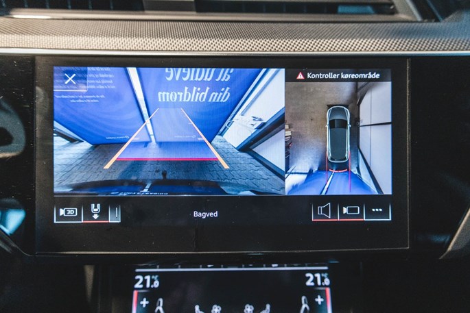 Audi E-tron Black Edition S-line quattro