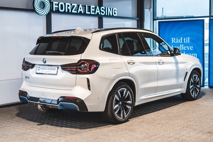 BMW iX3 Charged Plus M-Sport