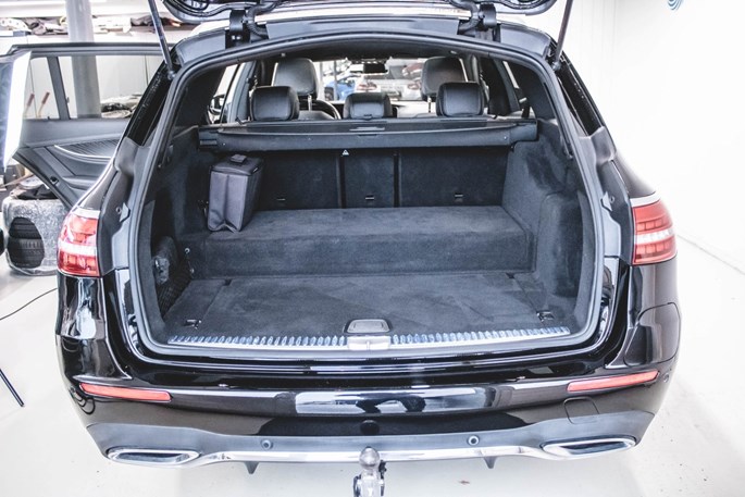 Mercedes E300 de AMG Line stc. aut.