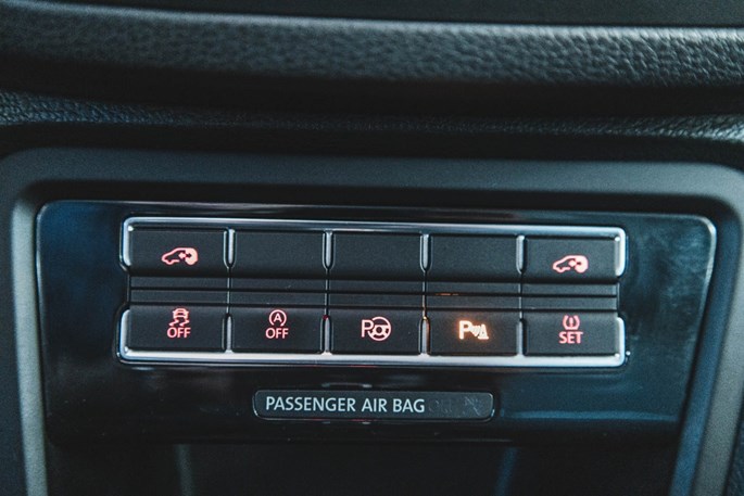 VW Sharan TDi 177 Highline DSG BMT Van