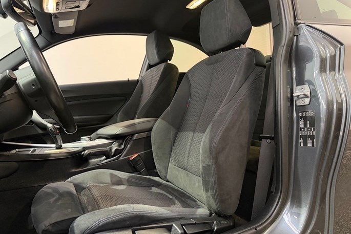 BMW 220i Coupé M-Sport aut.