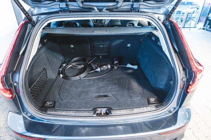 Volvo V60 T6 ReCharge Plus Dark aut. AWD