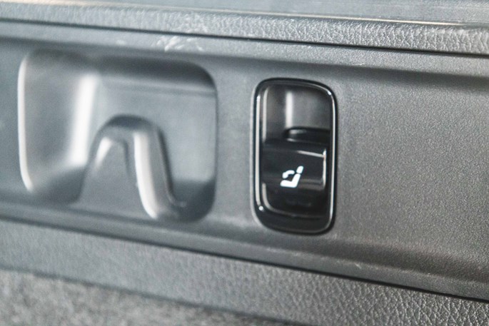 Mercedes C300 e AMG Line stc. aut.