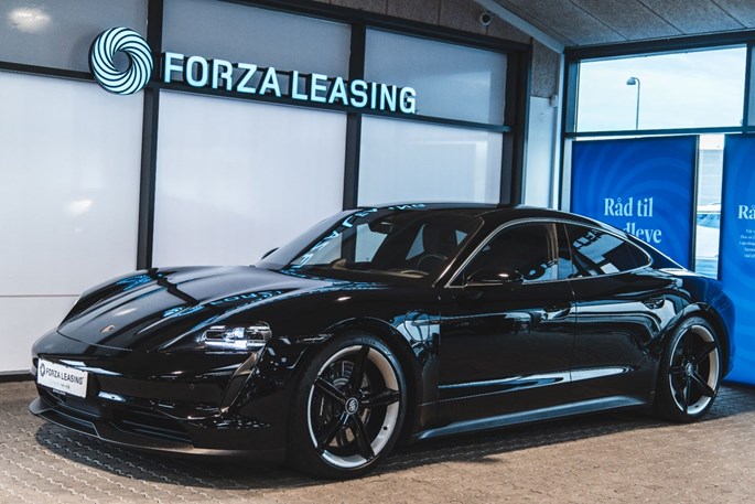 Porsche Taycan 4S