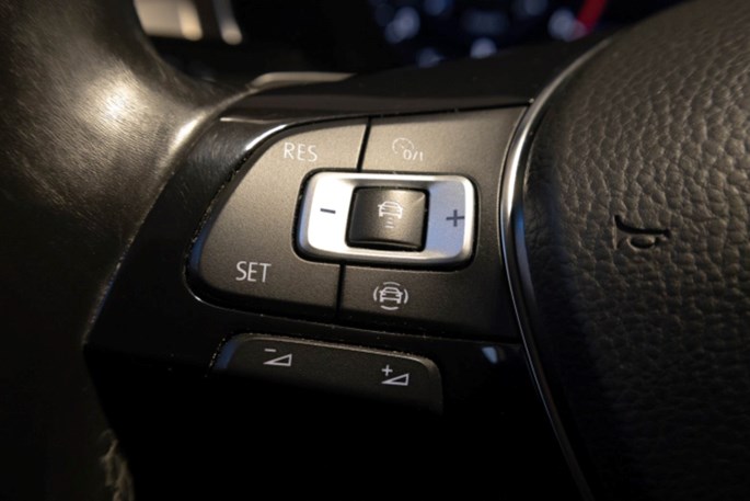 VW Passat TDi 190 R-line Variant DSG 4Motion Van