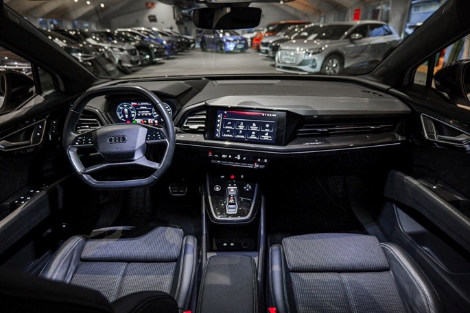 Audi Q4 e-tron S-line