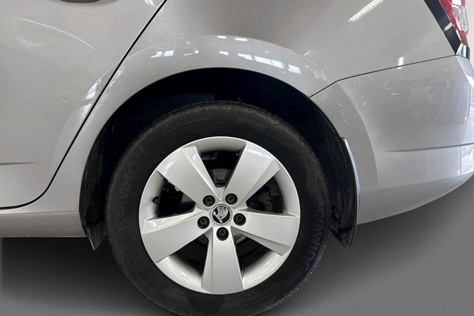 Skoda Fabia TSi 95 Active Combi