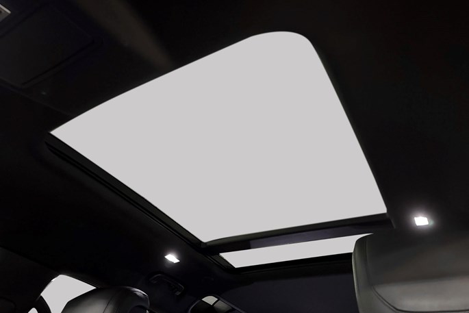 Land Rover Defender 110 P400 X-Dynamic HSE aut.