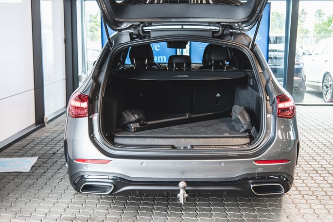 Mercedes C300 e AMG Line stc. aut.