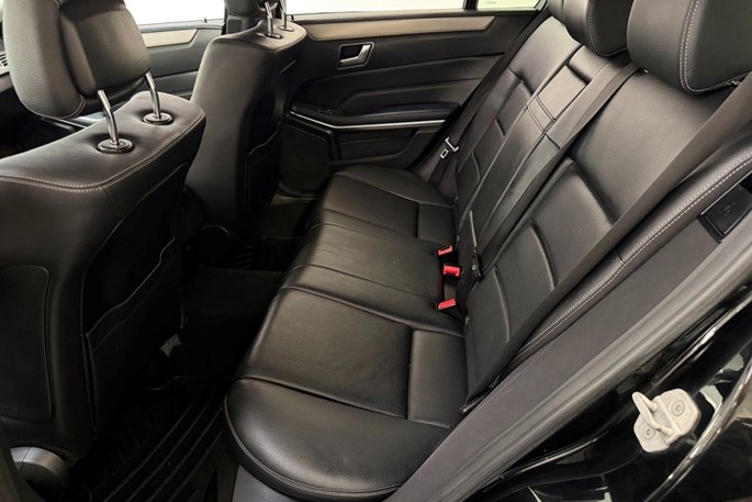 Mercedes E200 BlueTEC Avantgarde stc. aut.