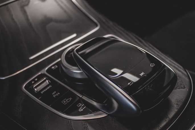 Mercedes E300 de AMG Line stc. aut.