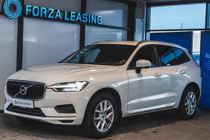 Volvo XC60 D4 190 Momentum aut. AWD Van