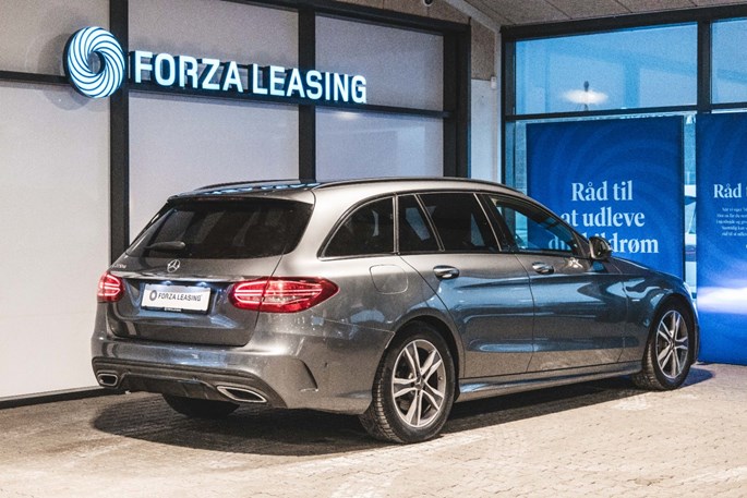 Mercedes C220 d AMG Line Night Edition stc. aut.