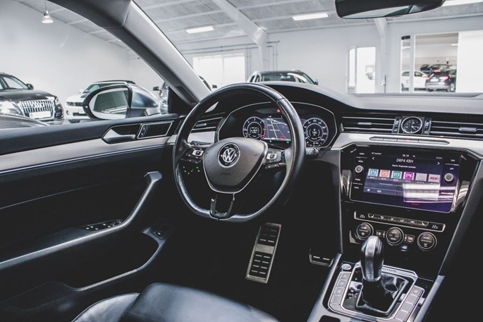 VW Arteon TDi 240 Elegance DSG 4Motion