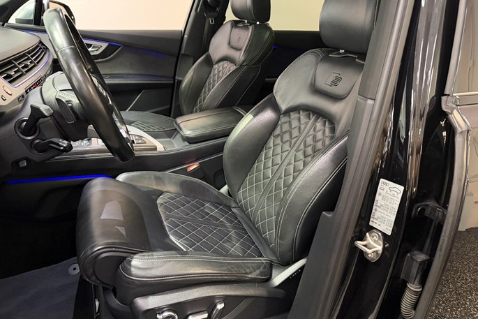 Audi SQ7 TDi quattro Tiptr. 7prs