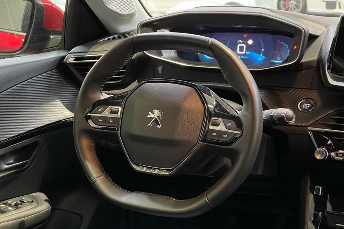 Peugeot 208 PT 100 Allure