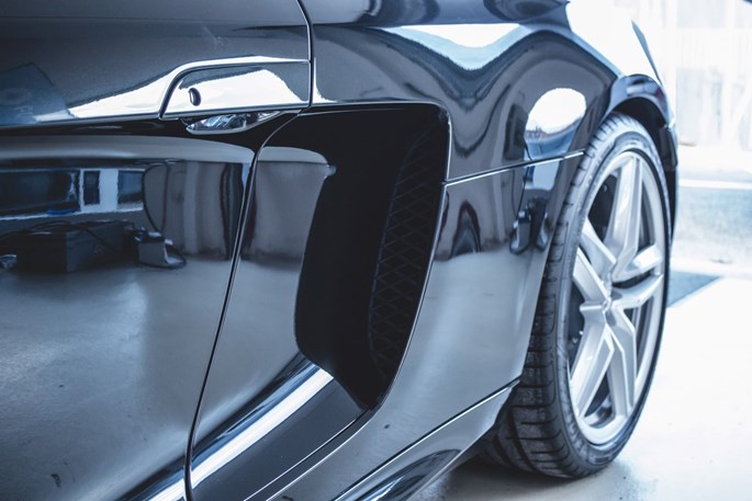 Audi R8 FSi Spyder quattro S-tr.