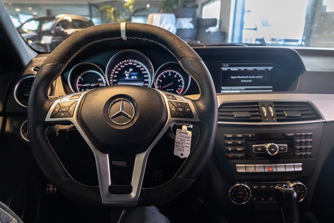 Mercedes C63 AMG stc. aut.