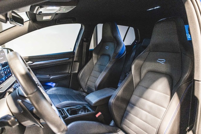 VW Golf VIII R DSG 4Motion Van