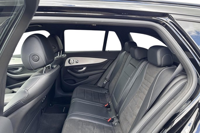 Mercedes E300 de AMG Line stc. aut.