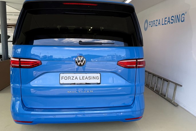 VW Multivan TSi 136 DSG kort