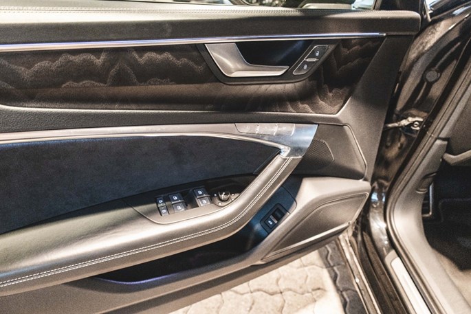 Audi A6 TDi S-line Avant quattro Tiptr.