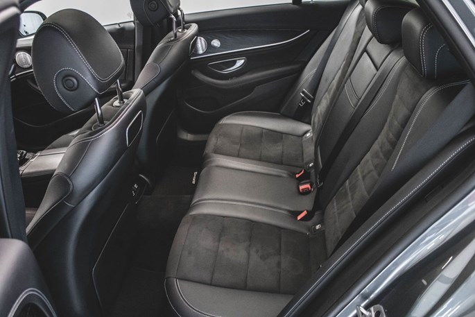 Mercedes E300 de AMG Line stc. aut.